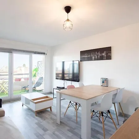 L41 Suite Paladium 8Pax 4Rooms Balcony Wifi Ac Nice Exterior photo